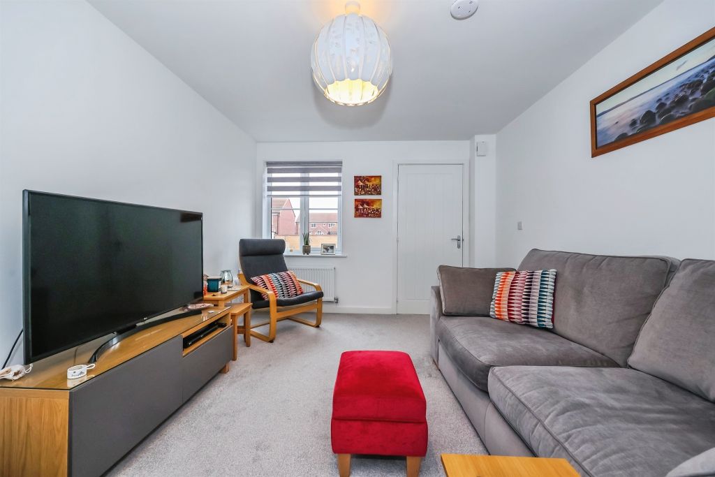 Property photo 2 of 17