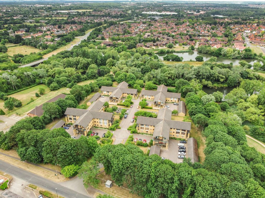 Additional image 19 of 3 bed flat for saleWoodward Place, Loughton Lodge, Milton Keynes MK8
