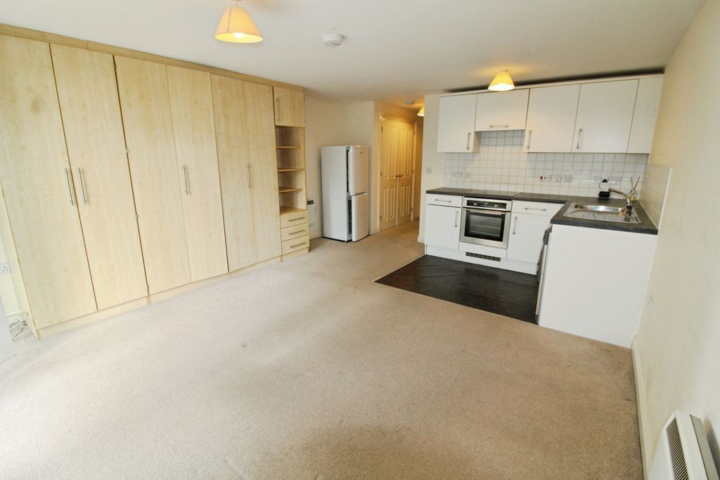 Property photo 3 of 7