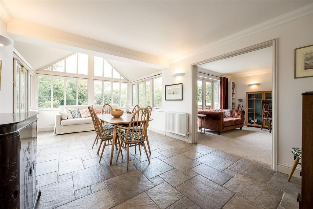 Property photo 3 of 21 Bright, Welcoming, Open-Plan