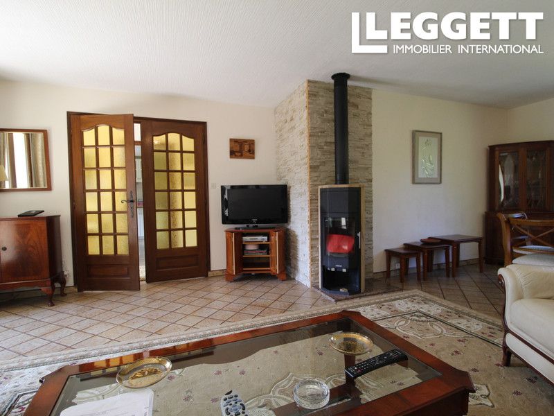 Property photo 3 of 10