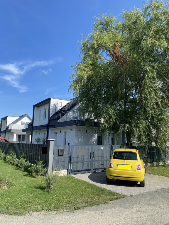 Property photo 2 of 38