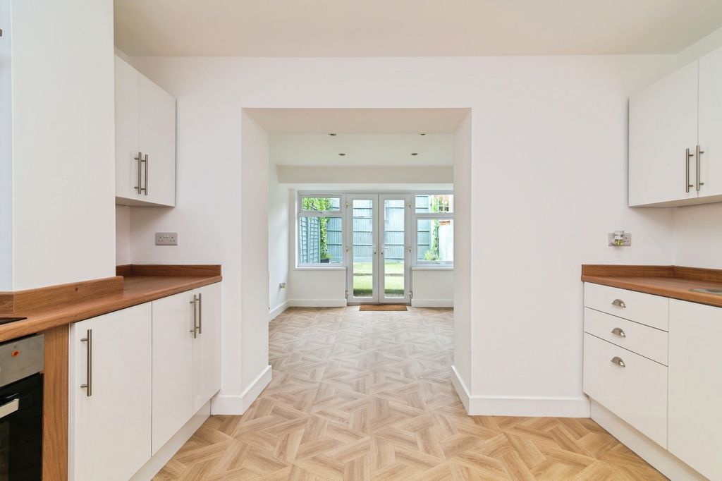 Property photo 1 of 17 Photo