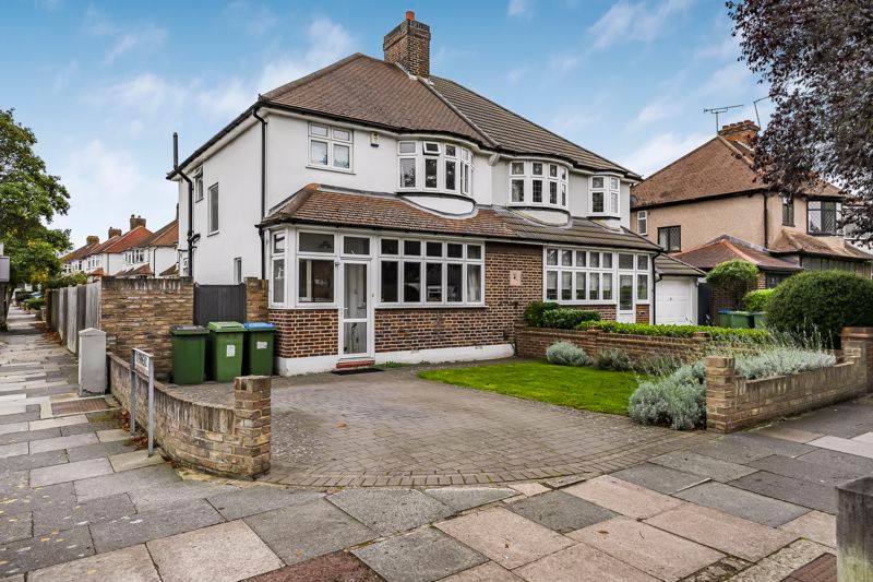 Property photo 1 of 18 External