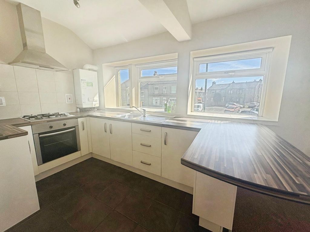 Property photo 2 of 11 Kitchen/Living Diner