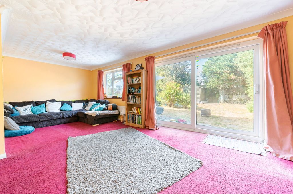 Property photo 3 of 16