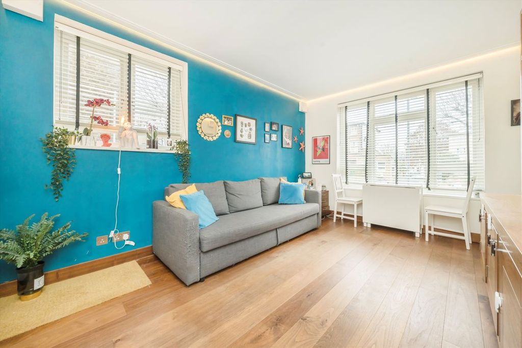 Property photo 2 of 6