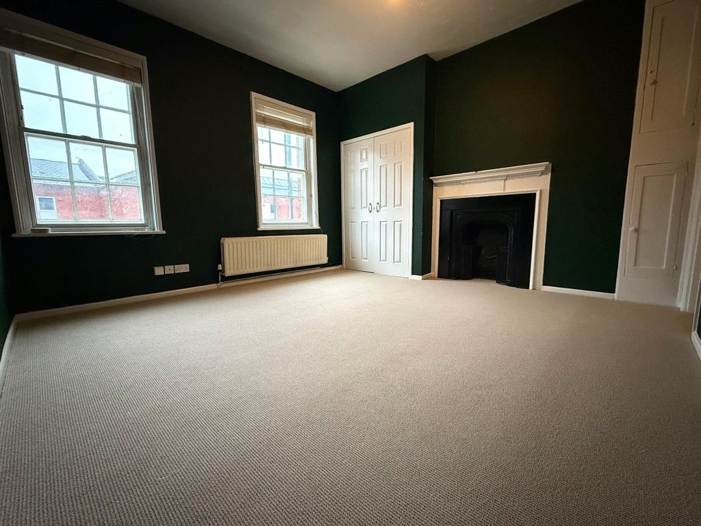 Property photo 2 of 12 Picture No. 28