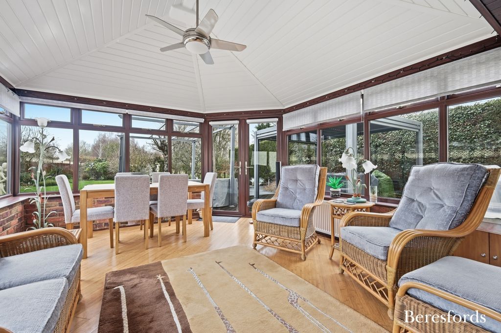 Property photo 3 of 54 Picture No. 08