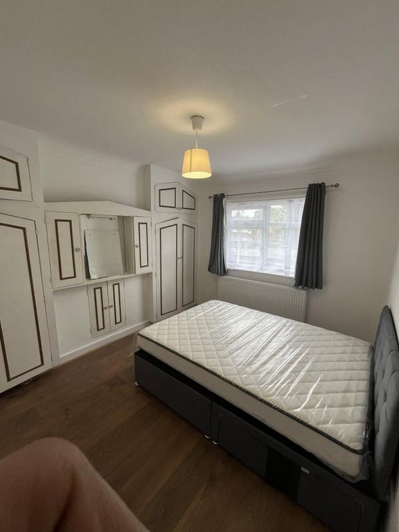 Property photo 1 of 4
