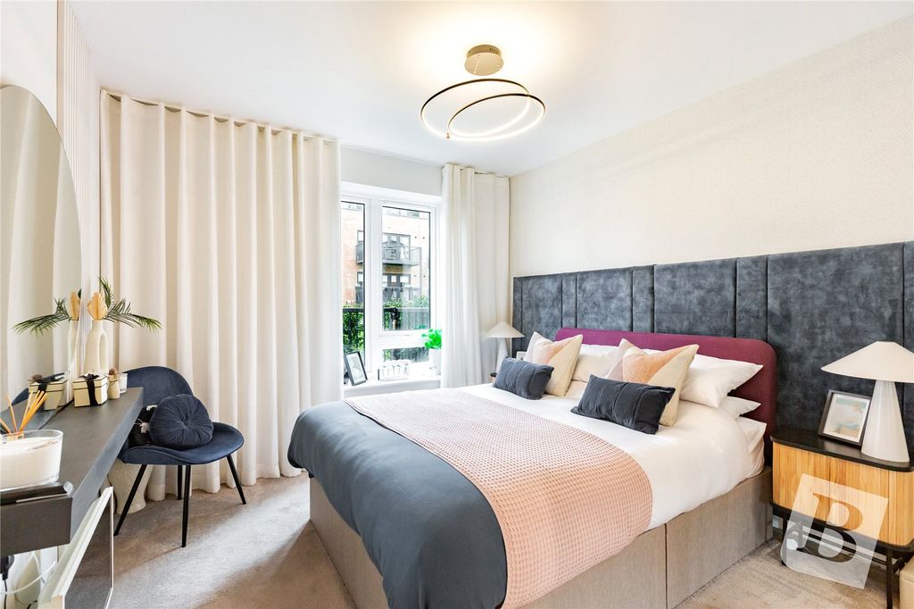 Property photo 1 of 11 Bedroom One