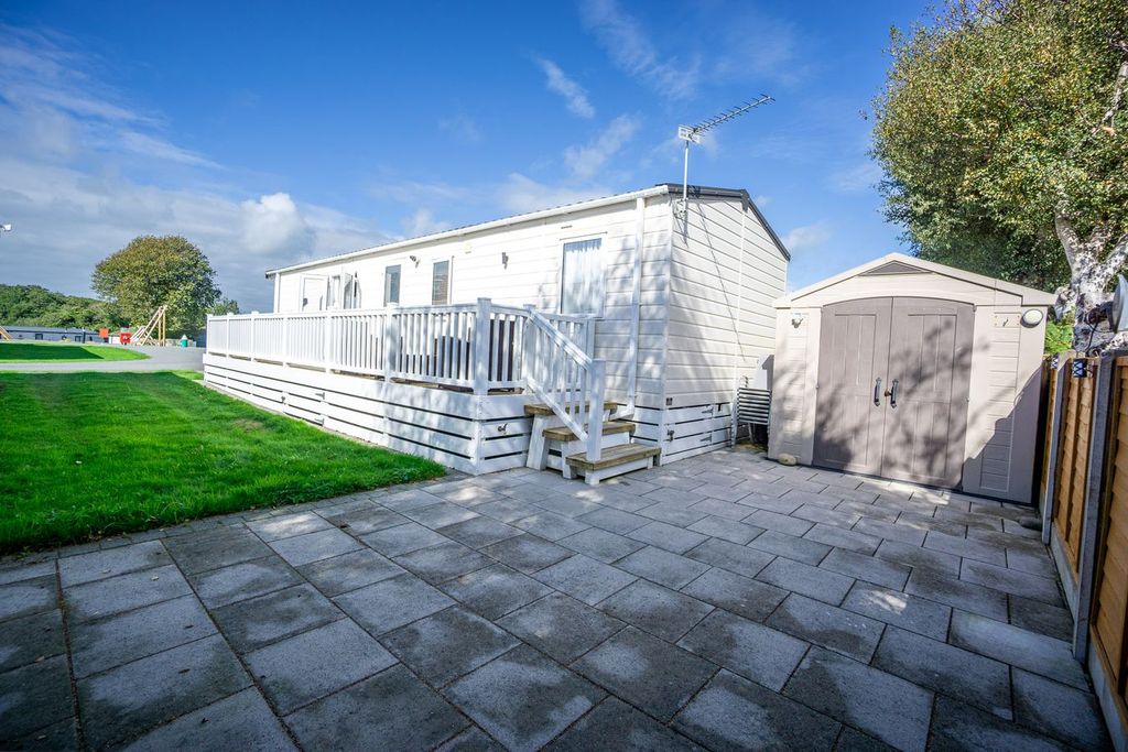 Property photo 3 of 29