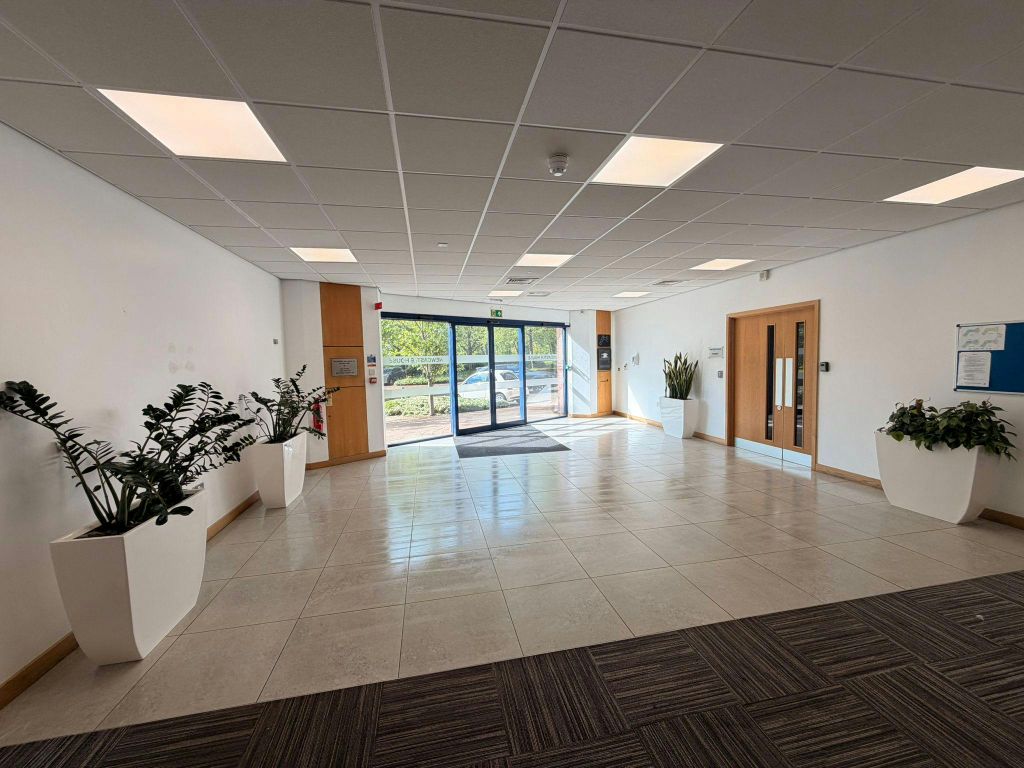 Property photo 3 of 14 9d764841-Cb7B-4Fd1-B807-067E2d376Fc0.Jpg