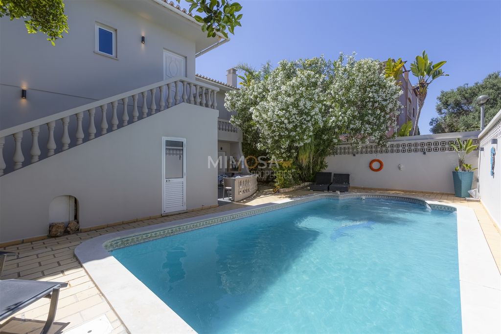Property photo 2 of 44