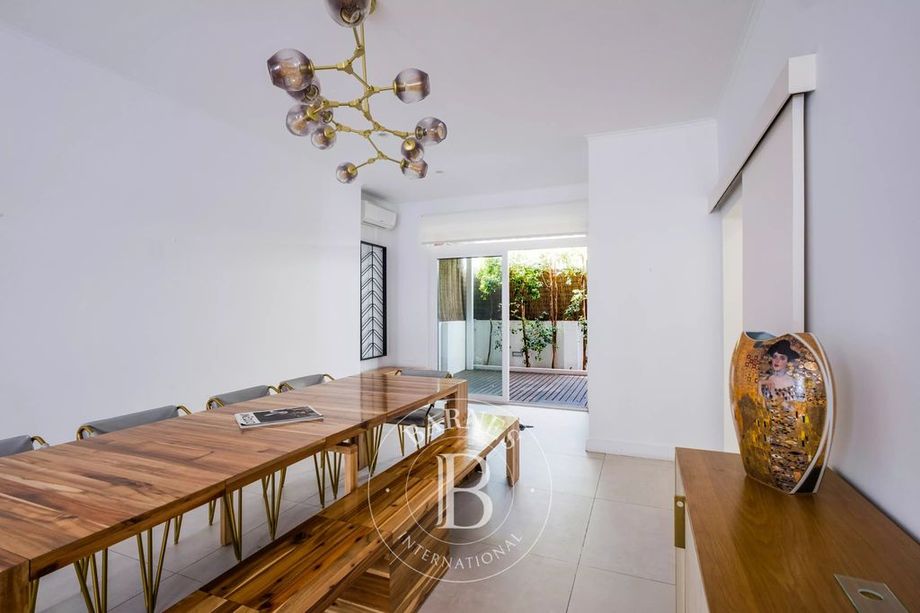 Property photo 3 of 39