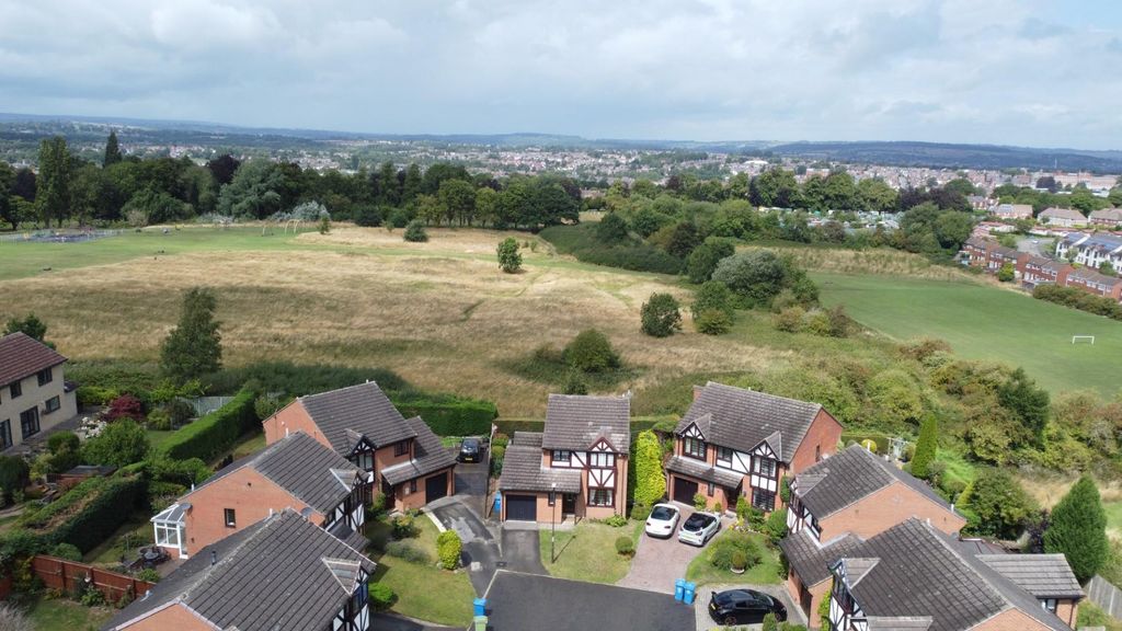 Property photo 2 of 24 Drone 02.Jpg