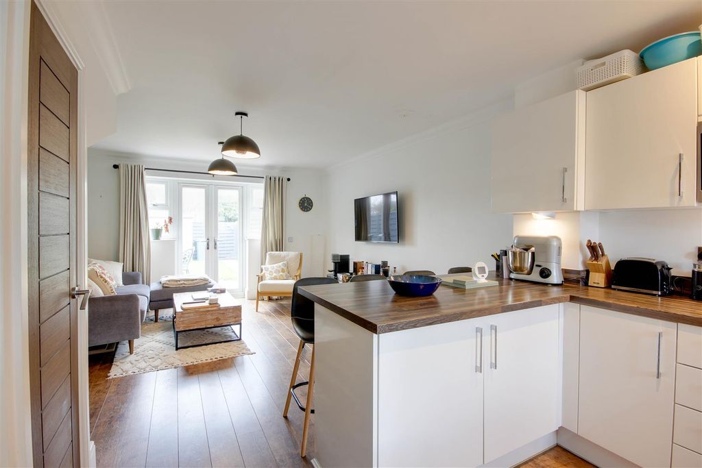 Property photo 2 of 13 Open Plan Living