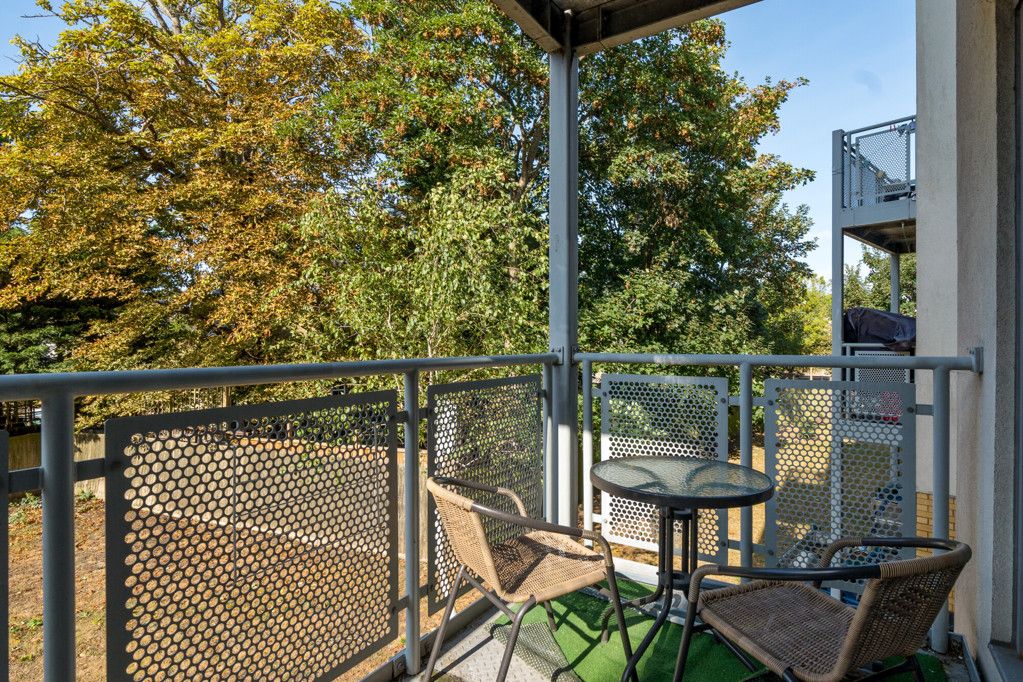 Property photo 1 of 15 Balcony