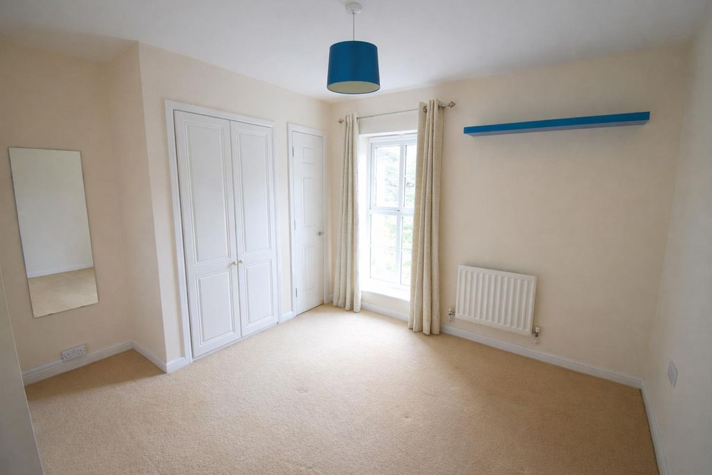 Additional image 8 of 2 bed flat for saleBurlington Road, Portishead BS20