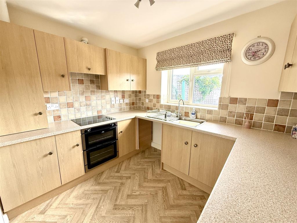 Property photo 3 of 9