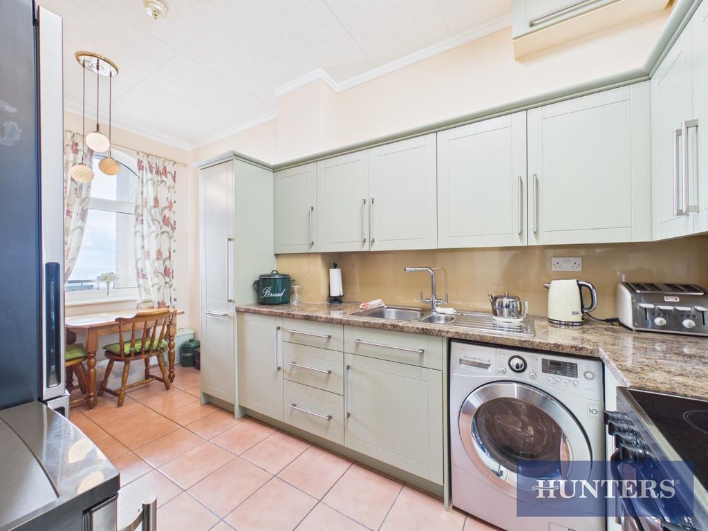 Additional image 4 of 2 bed flat for saleSouth Marine Drive, Bridlington YO15
