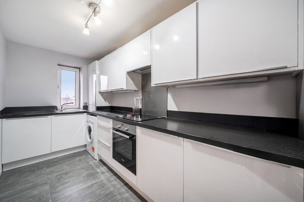 Property photo 2 of 6 Picture No. 05