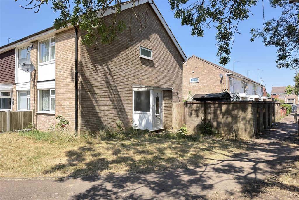 Property photo 1 of 19 Outside