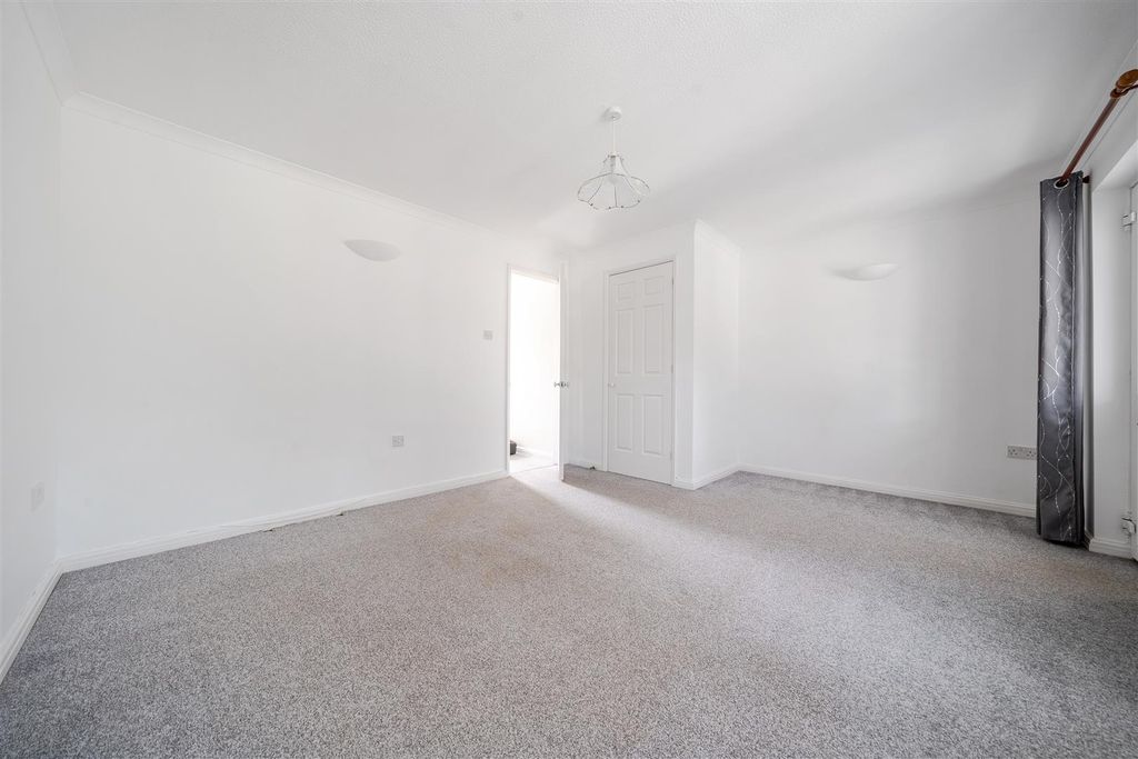 Property photo 3 of 15 1340971-13-689F29353De25.Jpg