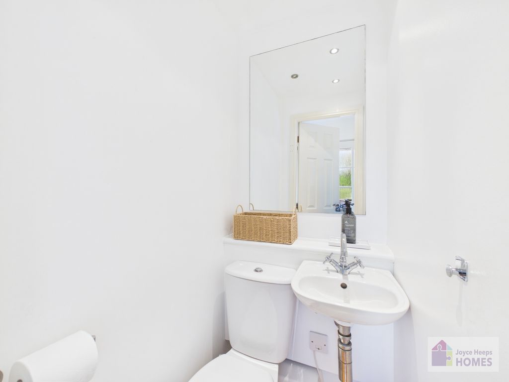 Property photo 2 of 21