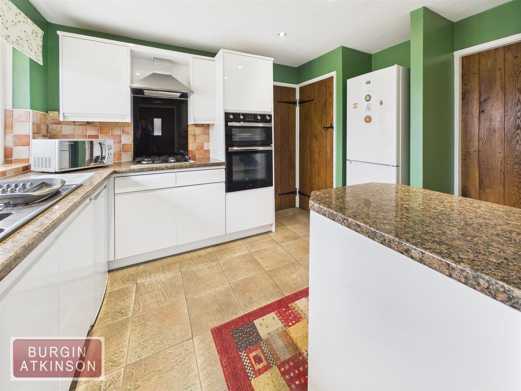 Property photo 3 of 22 Cam01619G0-Pr0147-Still009.Jpg