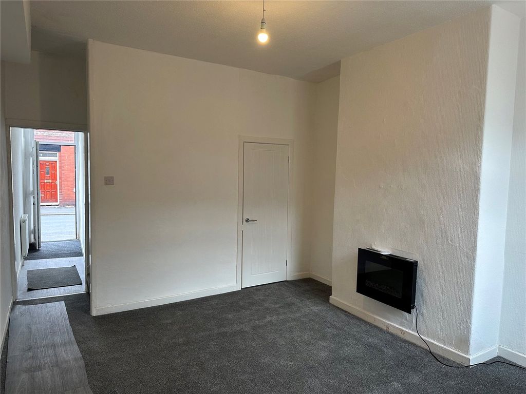 Property photo 2 of 10 Picture No. 08