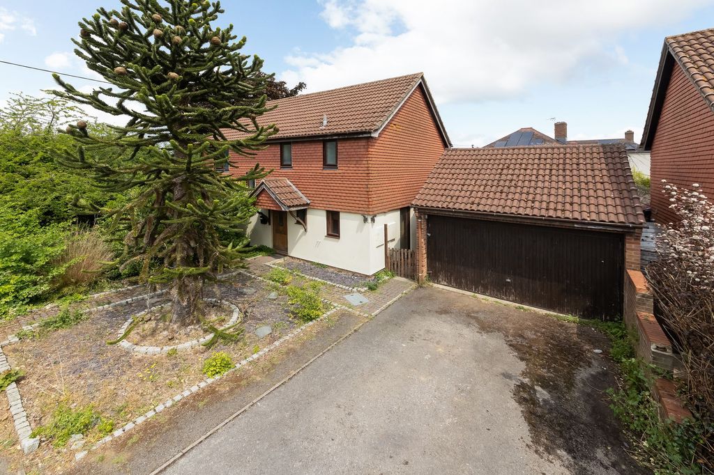 Property photo 1 of 21