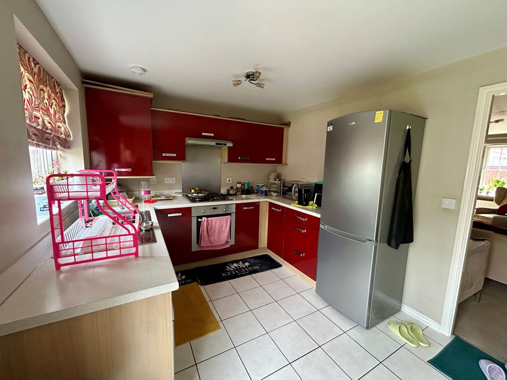Property photo 3 of 8