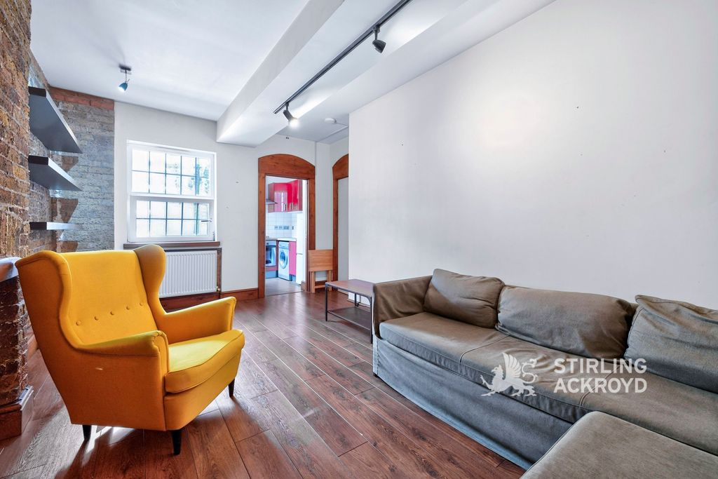 Property photo 1 of 20 Reception Room