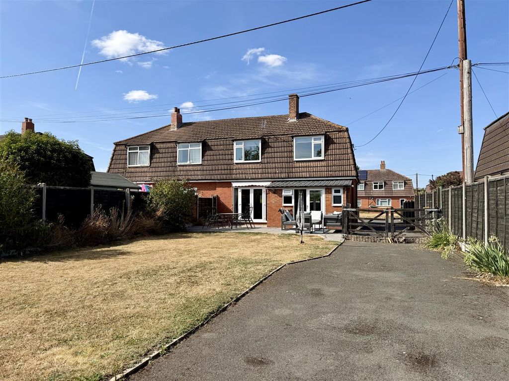 Property photo 2 of 24