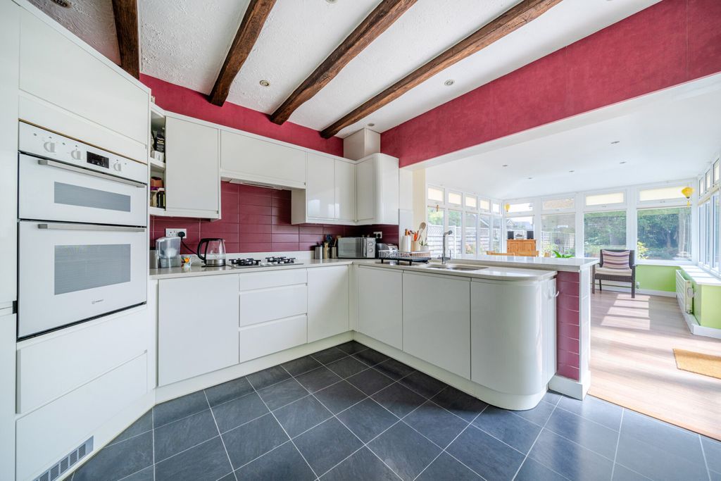 Property photo 2 of 24 Kitchen