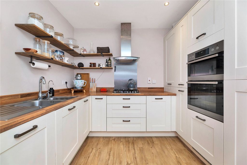 Property photo 3 of 15 Picture No. 14