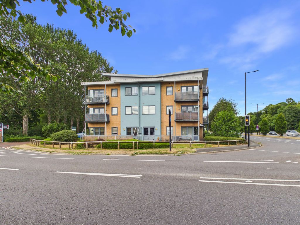 Property photo 1 of 10 External
