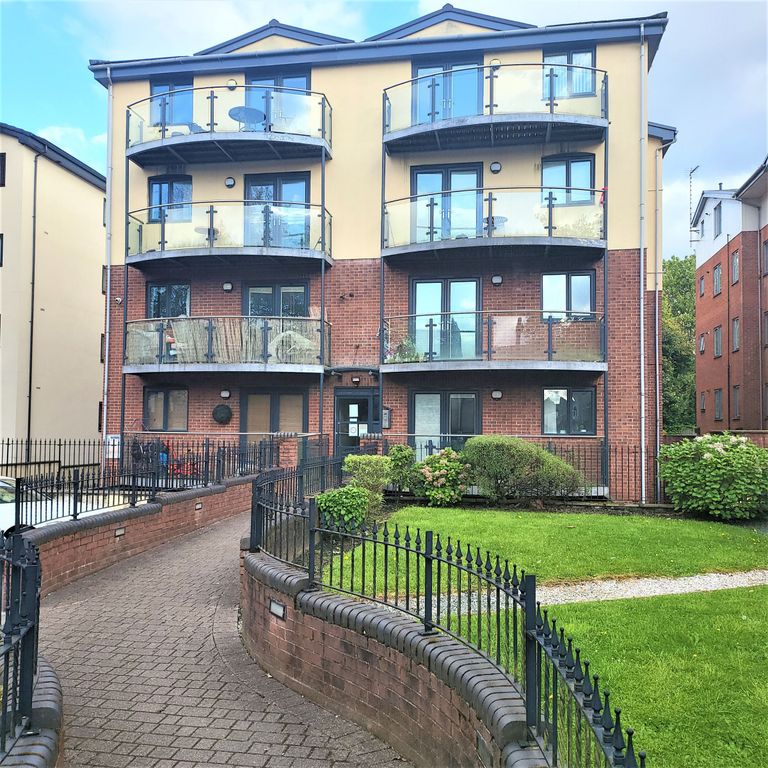 Property photo 1 of 8