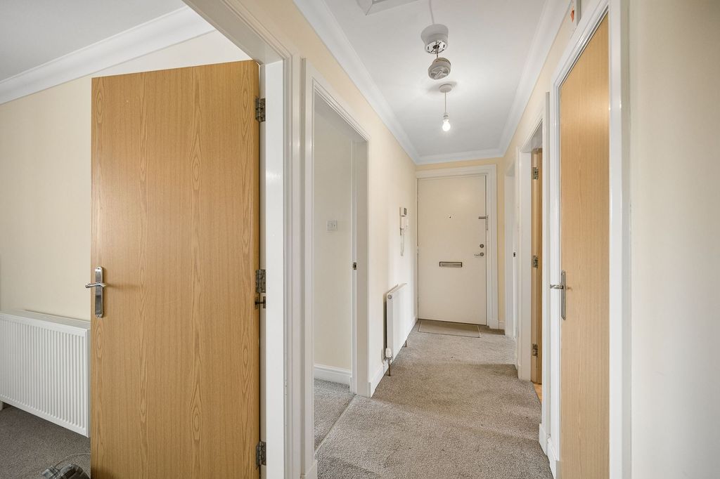 Property photo 3 of 26