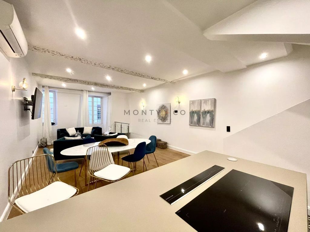 Property photo 1 of 7 Renovated Fisherman's Cottage A Few Steps From The Port Of Saint Tropez