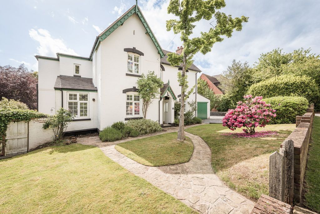 Property photo 2 of 58