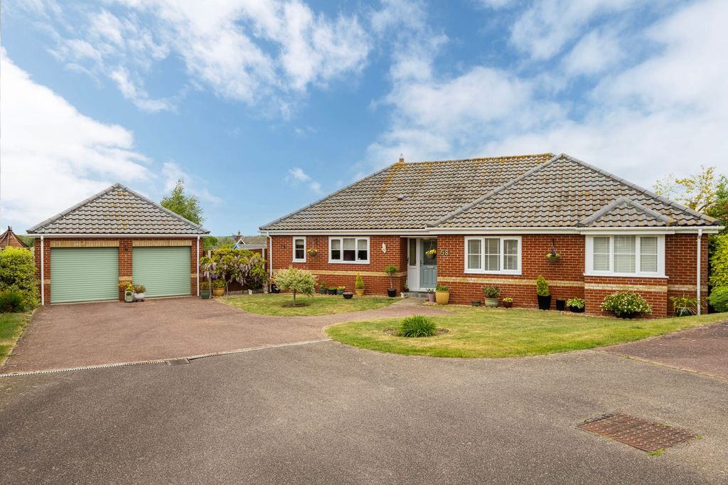 Property photo 1 of 24