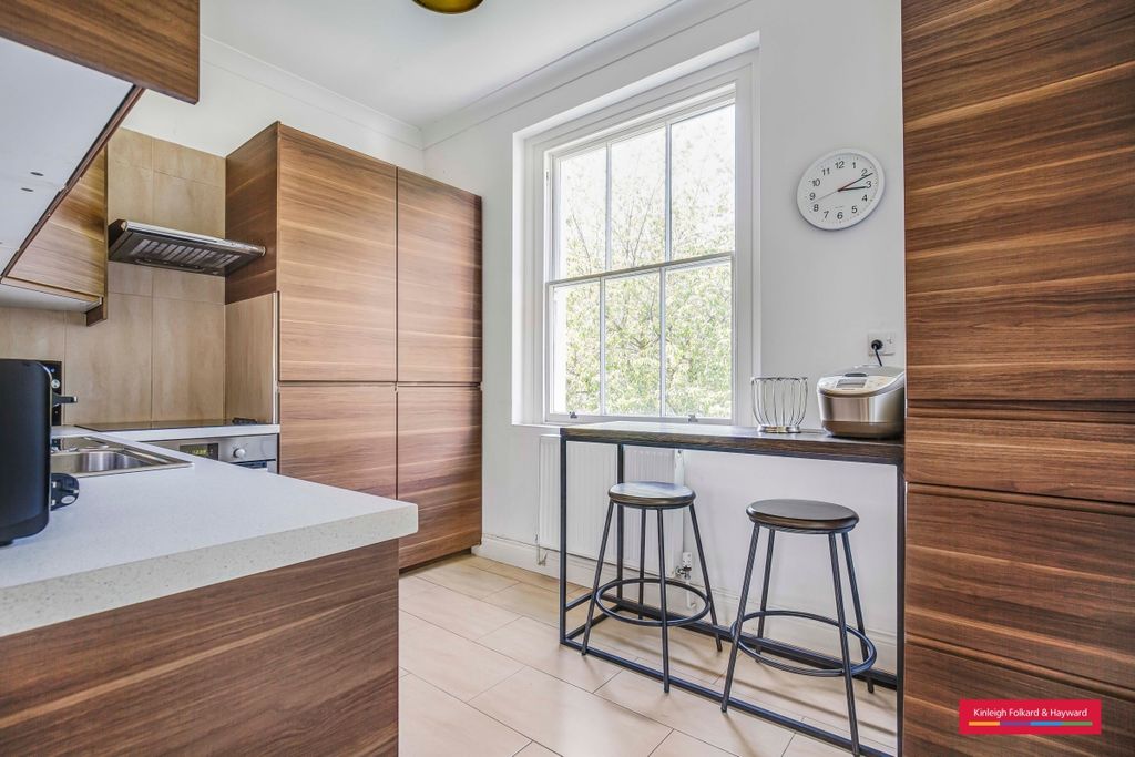 Property photo 3 of 11 Kitchen