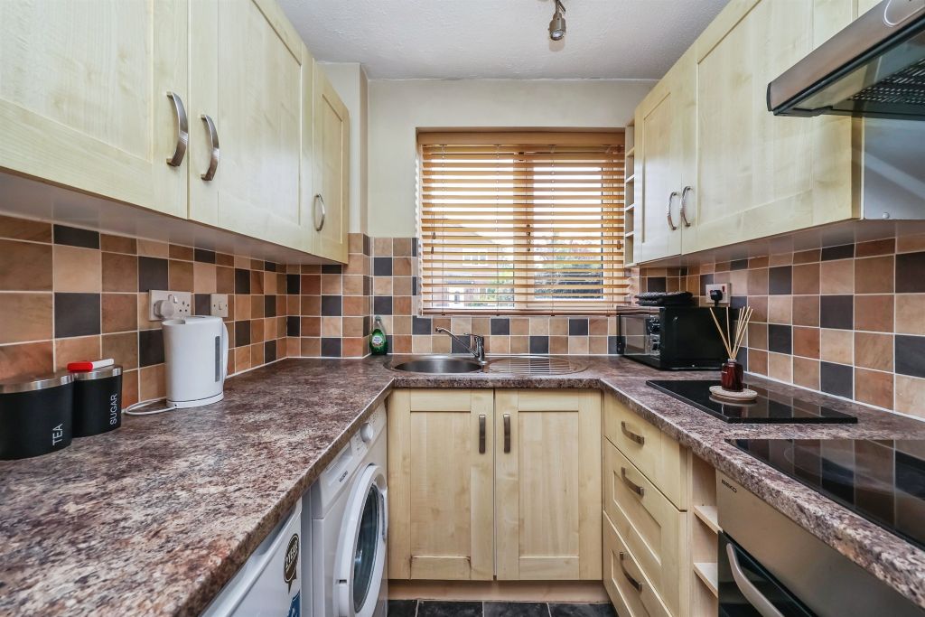 Property photo 2 of 14