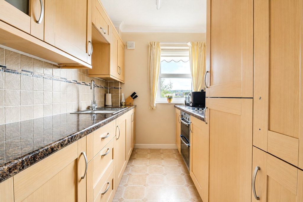 Property photo 2 of 8 Picture No. 07