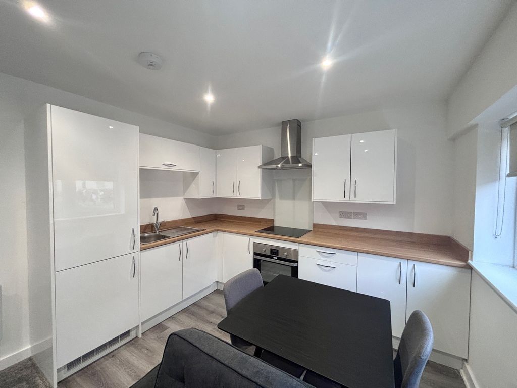 Property photo 1 of 5 Bedroom 1