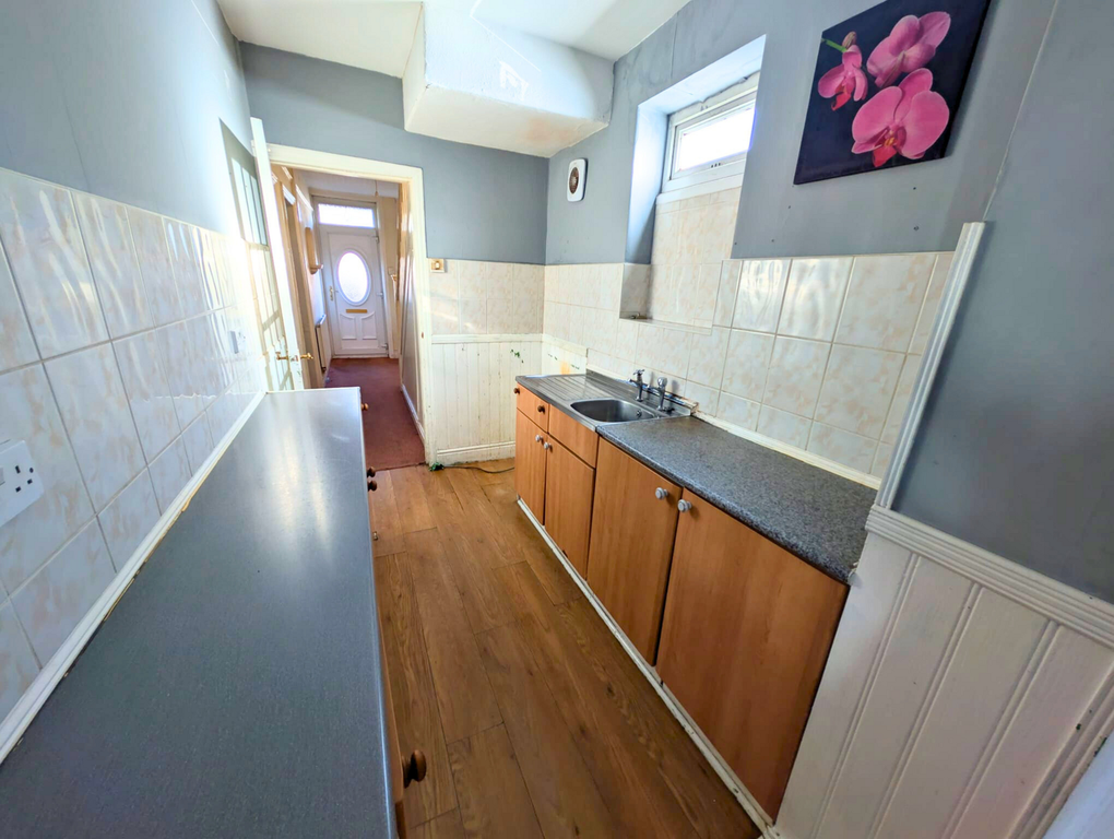 Property photo 2 of 15 Kitchen