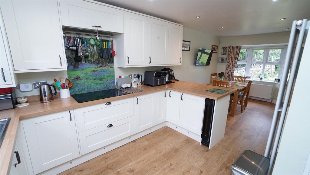 Additional image 10 of 4 bed detached house for saleLittle Cote, Thackley BD10