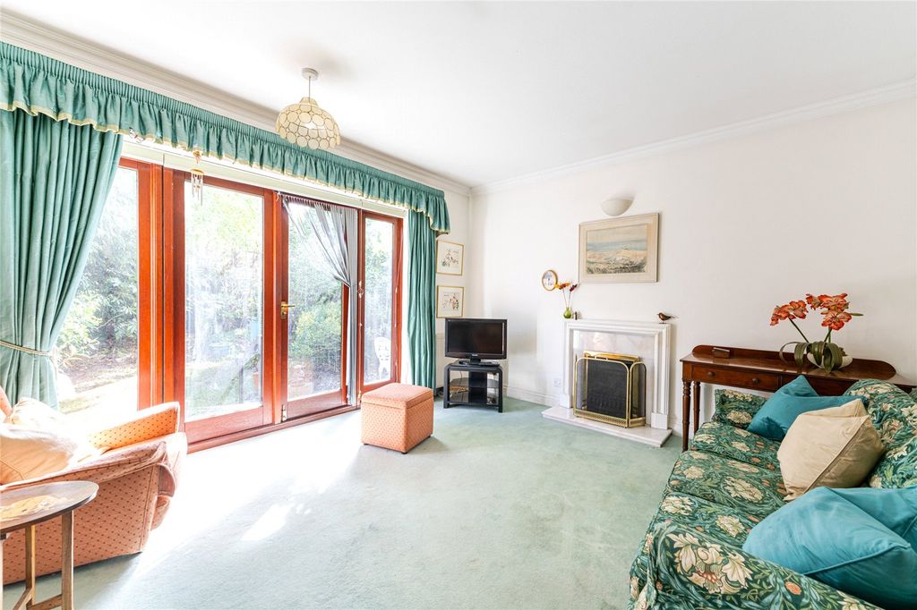 Property photo 3 of 12 Picture No. 06